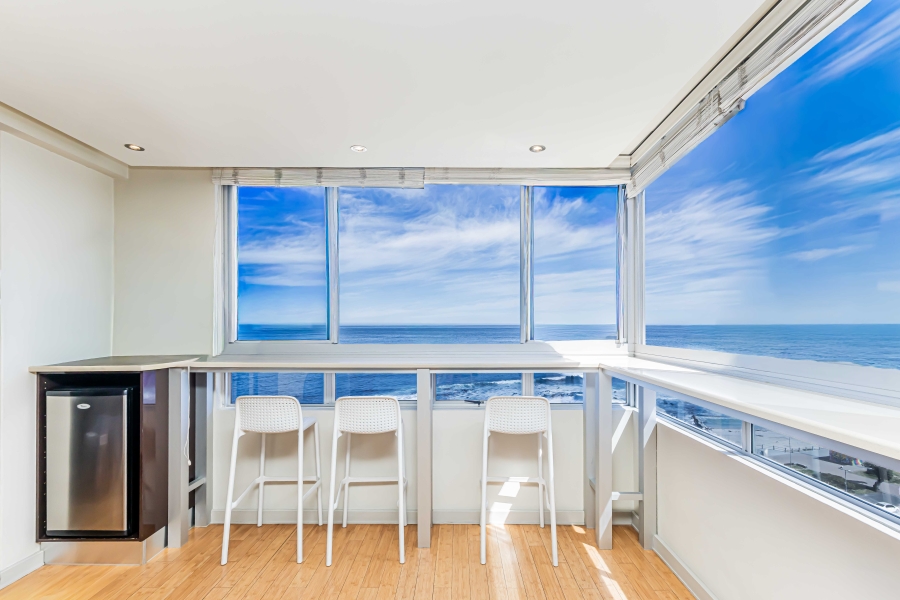 To Let 3 Bedroom Property for Rent in Sea Point Western Cape